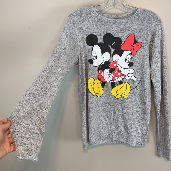 Disney Mickey Mouse And Minnie Mouse Gray Long Sleeve Top Size XS - Picture 6 of 11